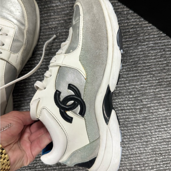 CHANEL CC RUNNING SNEAKERS - Picture 8 of 16